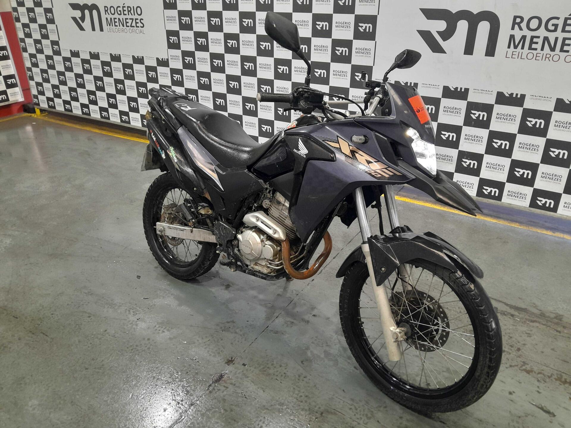 HONDA XRE 300 2022