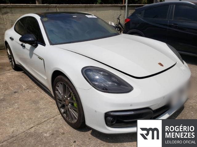 PORSCHE PANAMERA 2023
