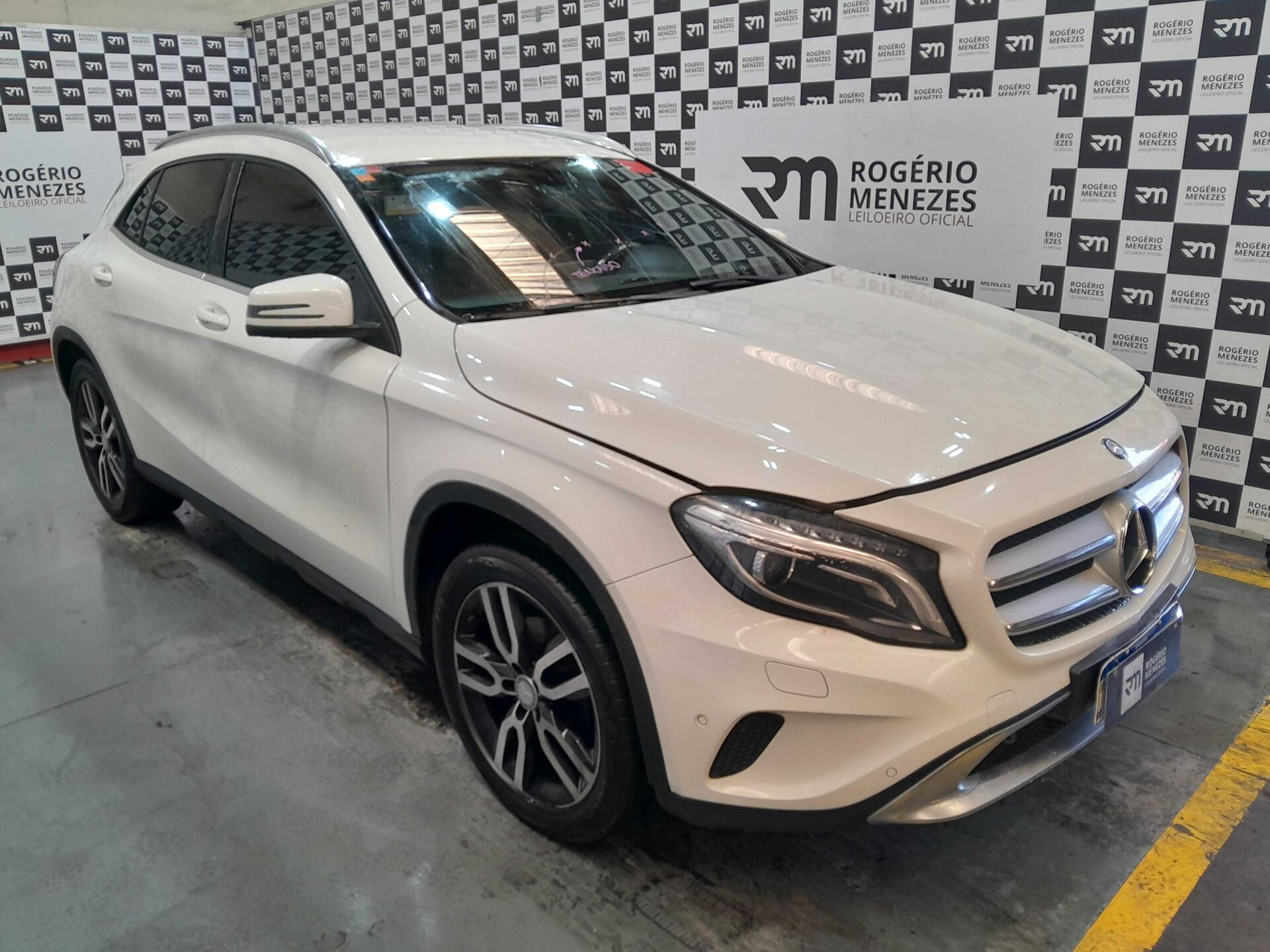 MERCEDES-BENZ GLA 200 20142015 GASOLINA