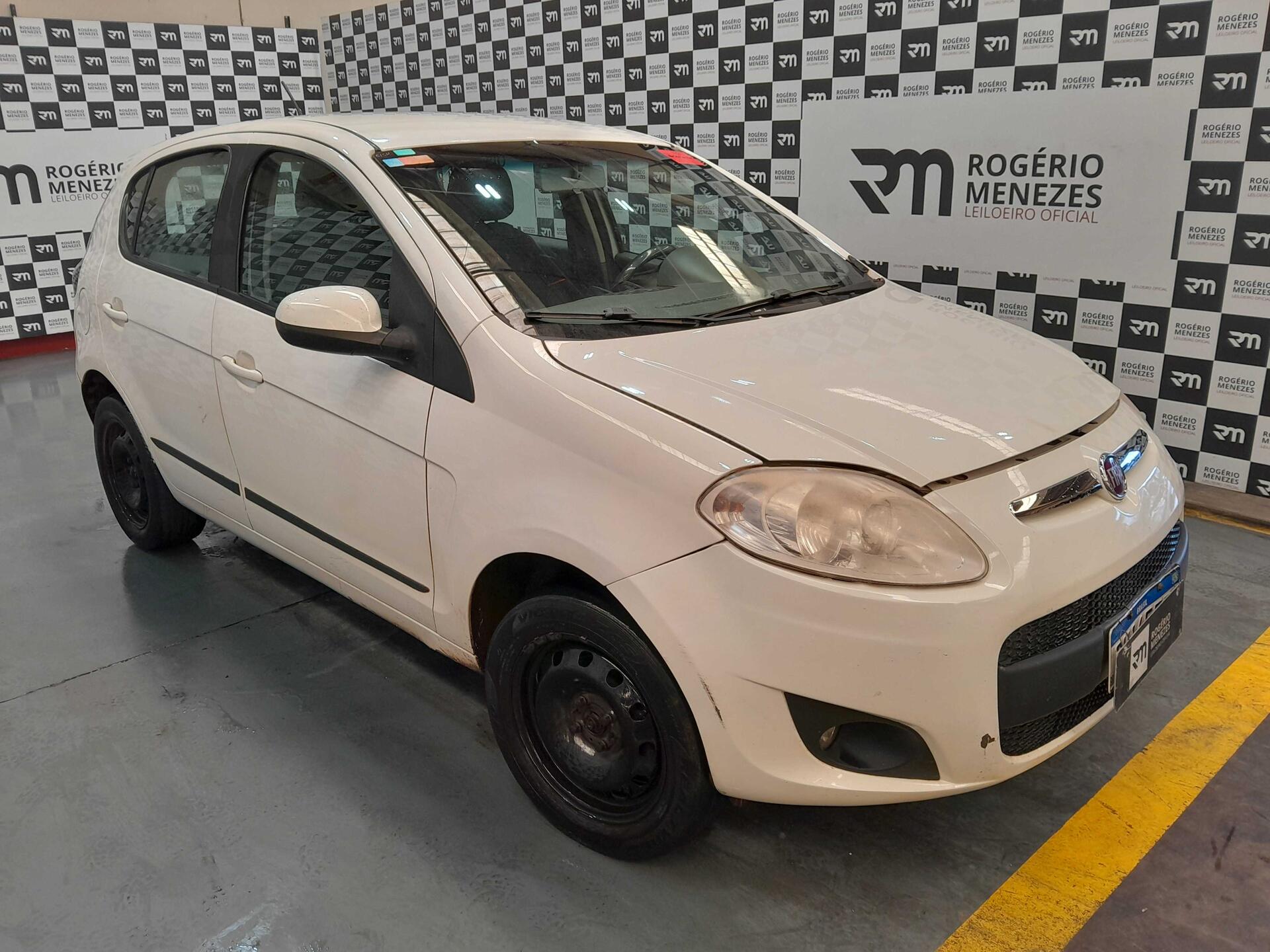 FIAT PALIO 2015