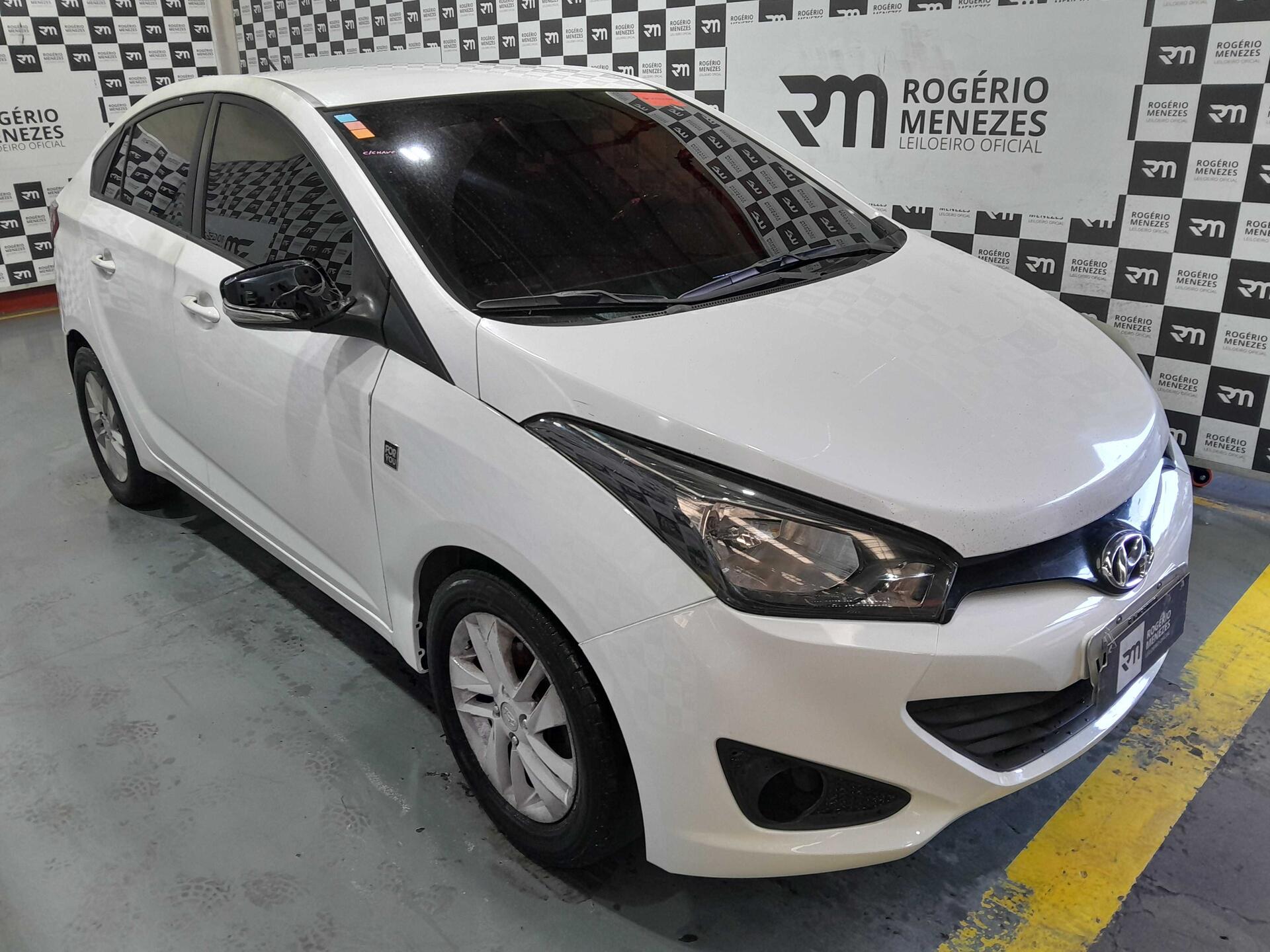 HYUNDAI HB20S 2015