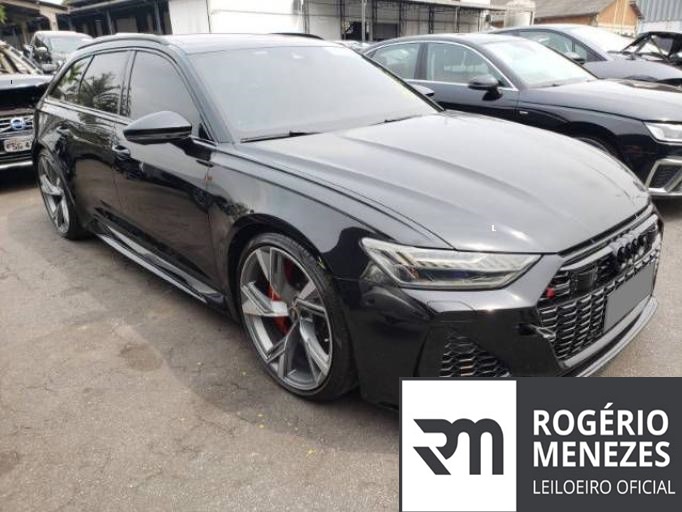 AUDI RS6 AVANT 2021