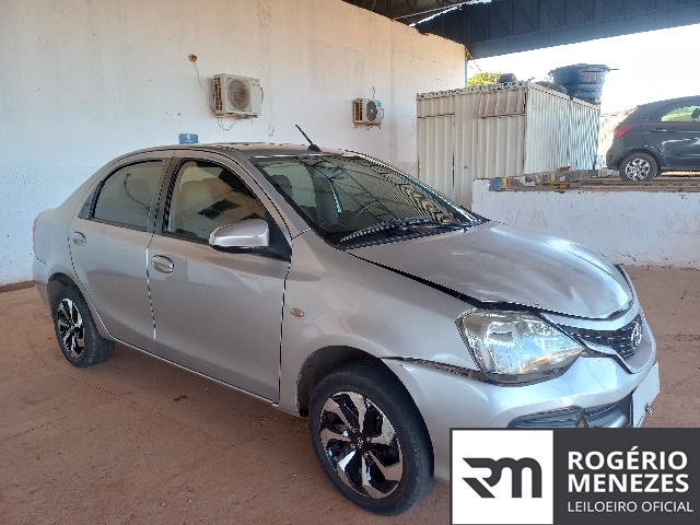 ETIOS SD XS 15 MT 20172018